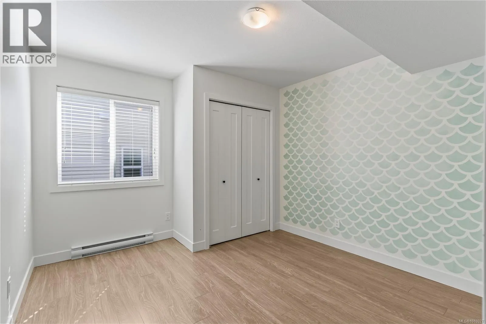 532 Lori Pl