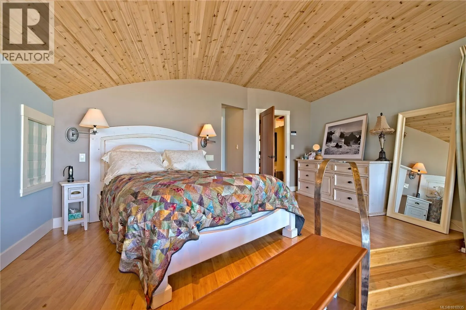 2 37 Salamanca Rd