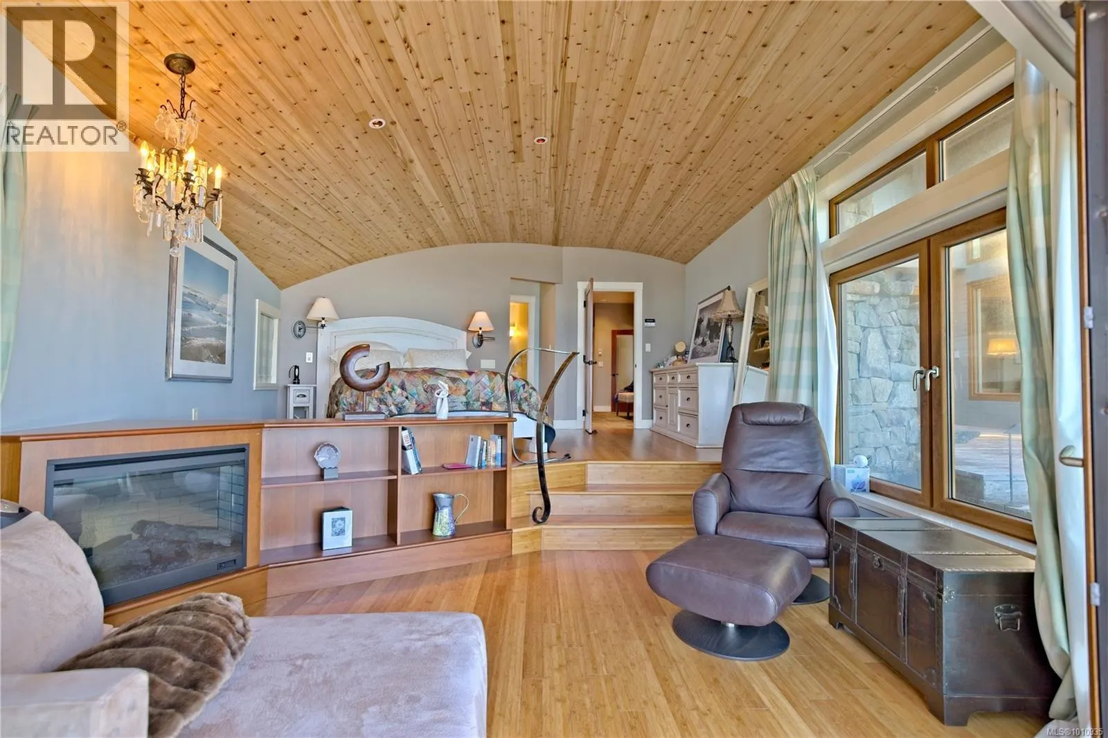 2 37 Salamanca Rd
