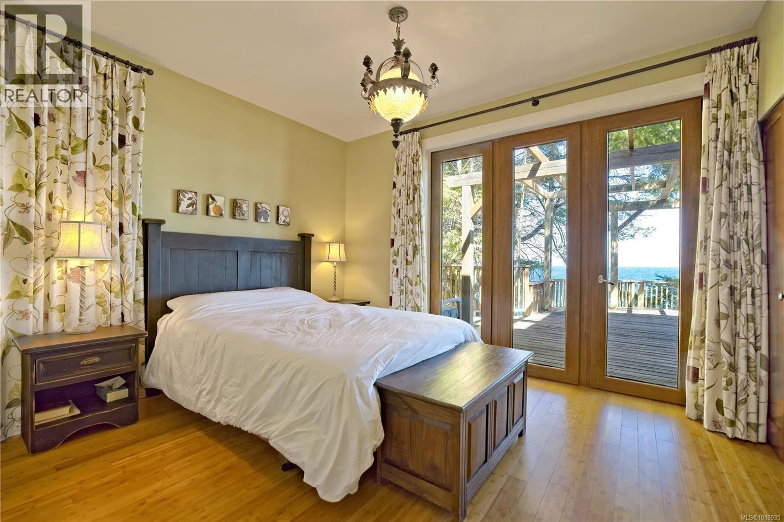 2 37 Salamanca Rd