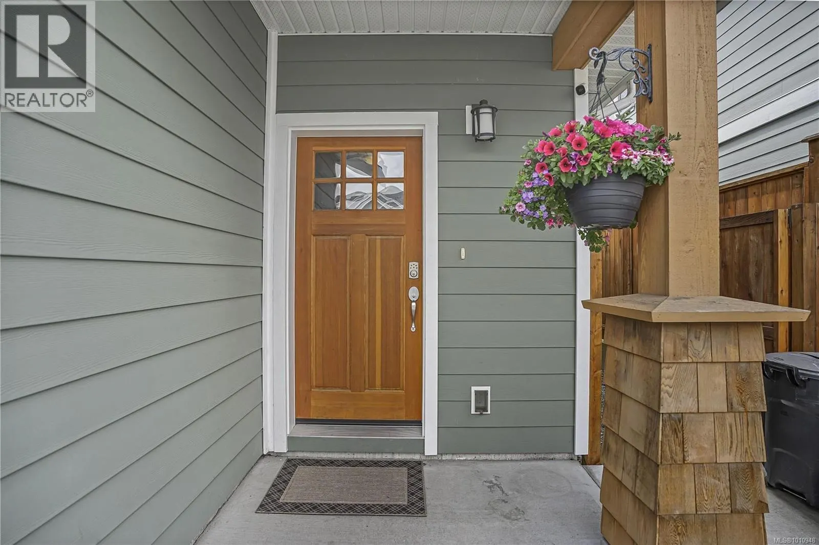 2919 Burlington Cres