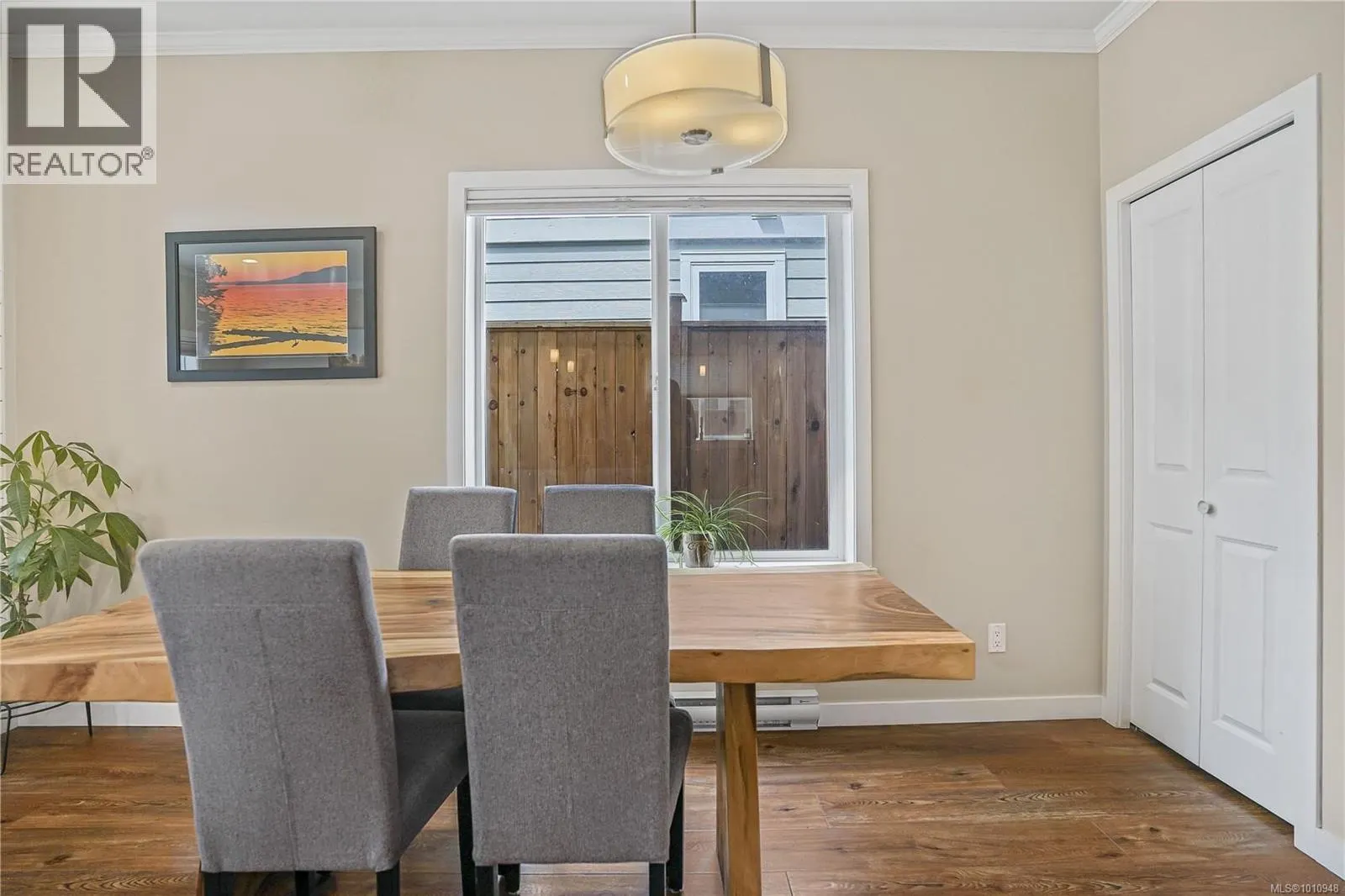2919 Burlington Cres