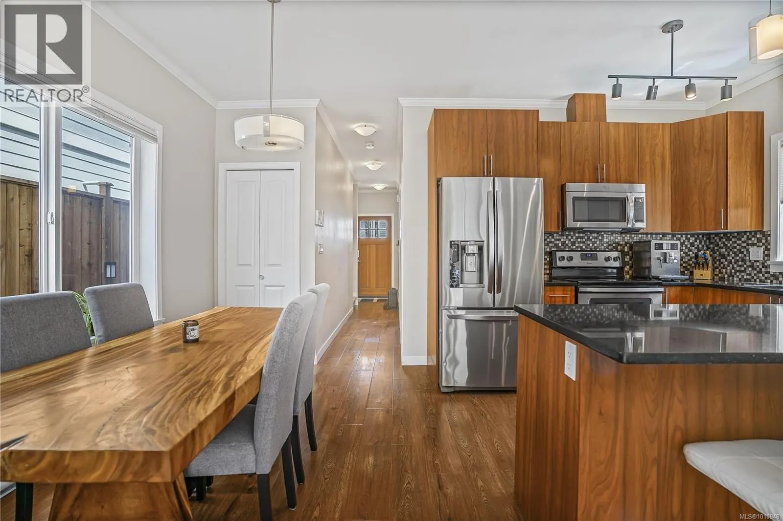 2919 Burlington Cres