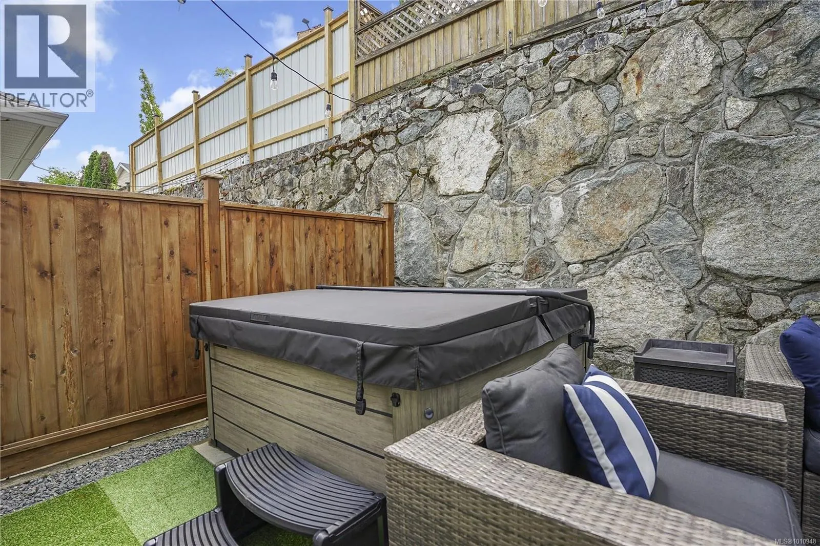 2919 Burlington Cres
