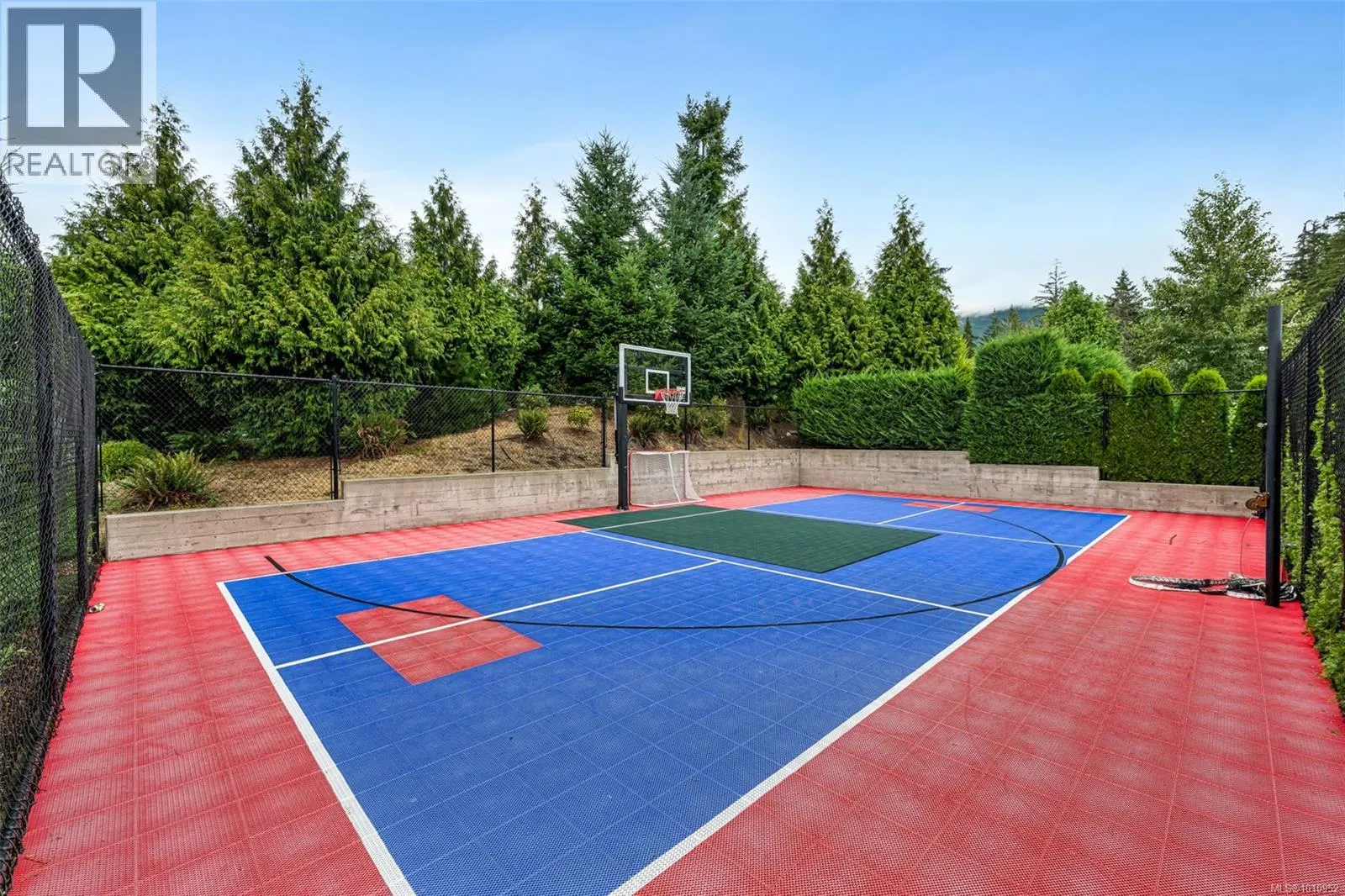 7333 Lakefront Pl