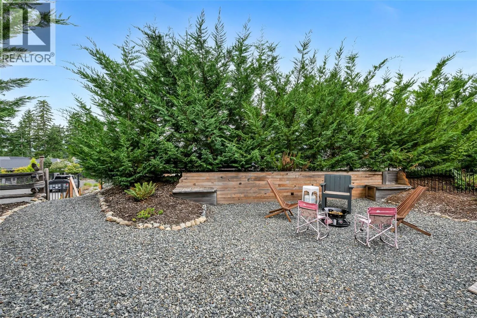 7333 Lakefront Pl