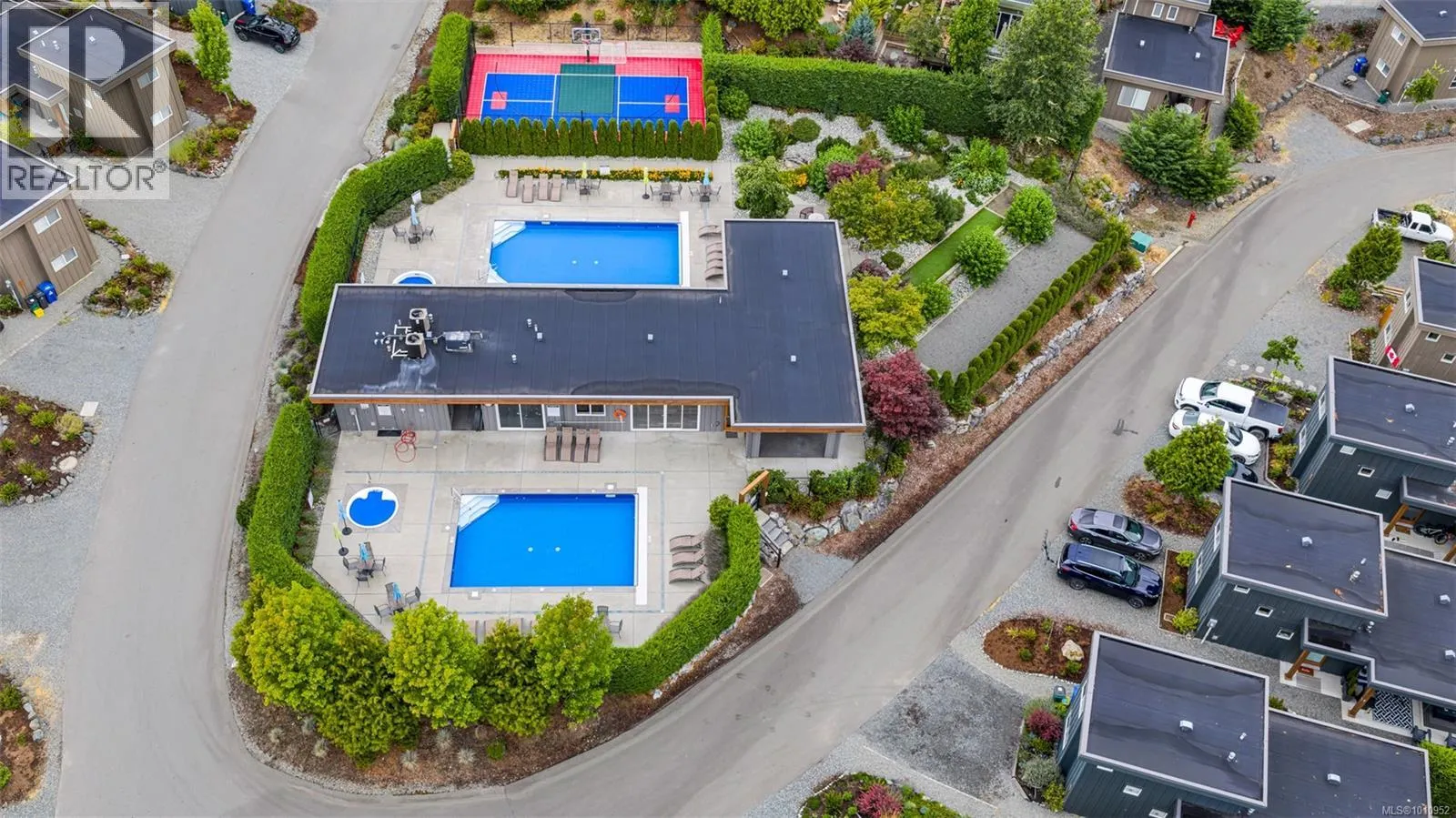 7333 Lakefront Pl