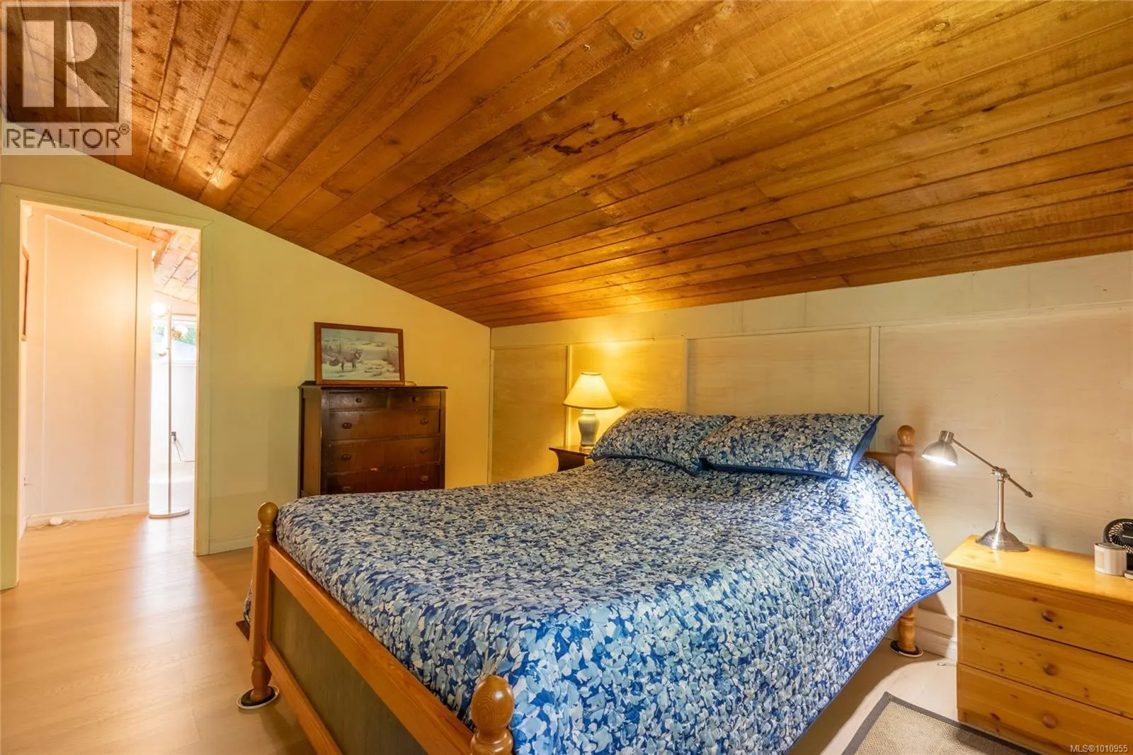 2703 Brigadoon Cres