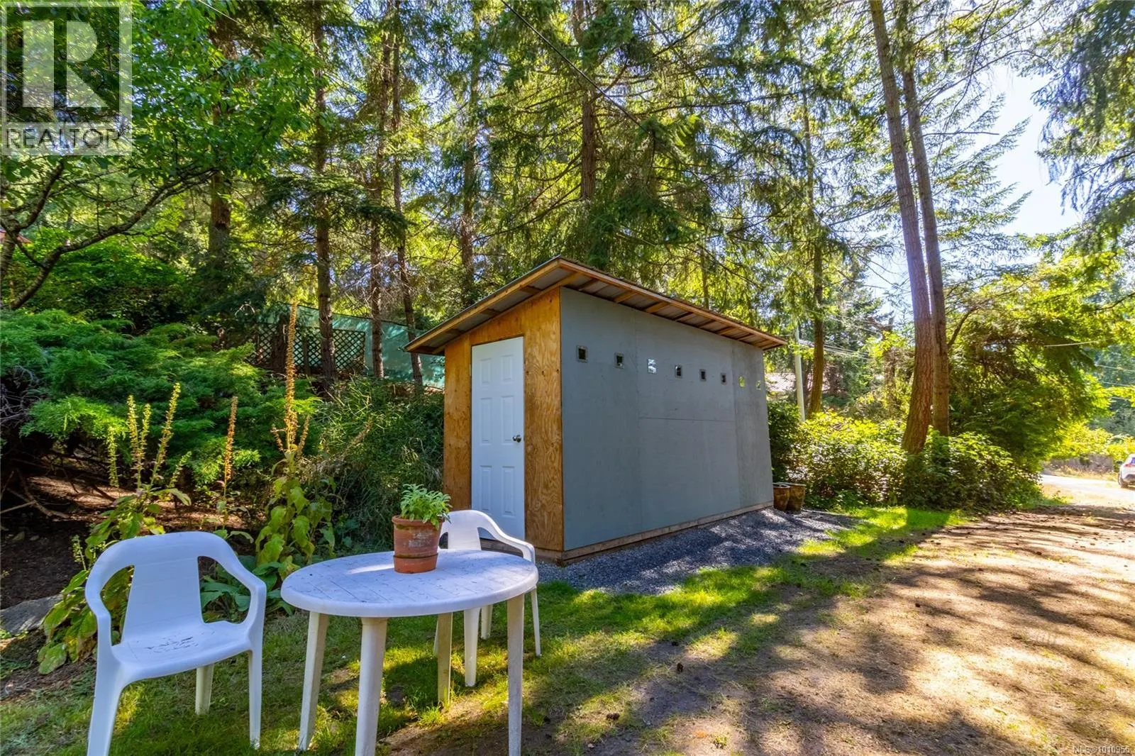 2703 Brigadoon Cres