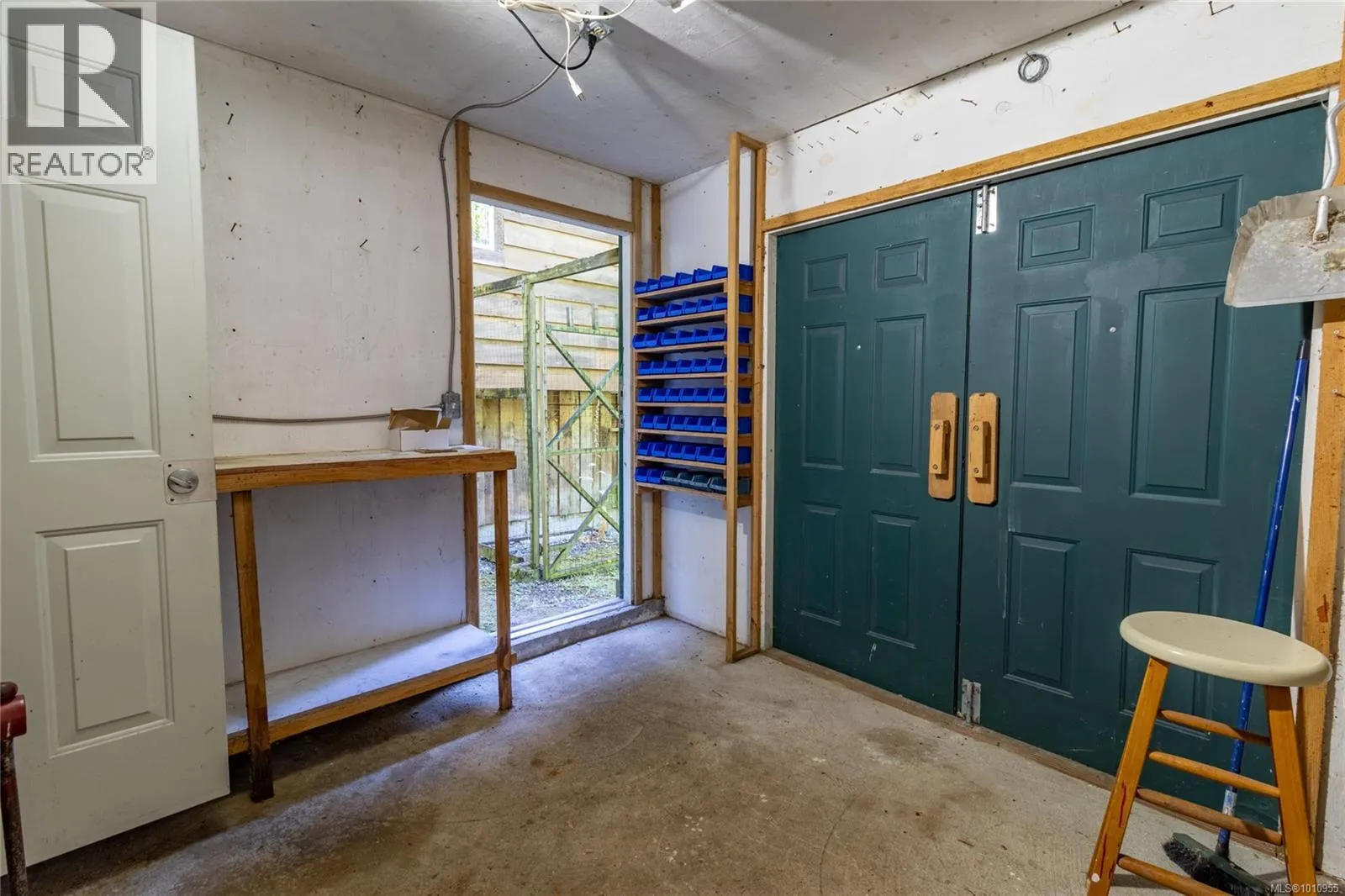 2703 Brigadoon Cres