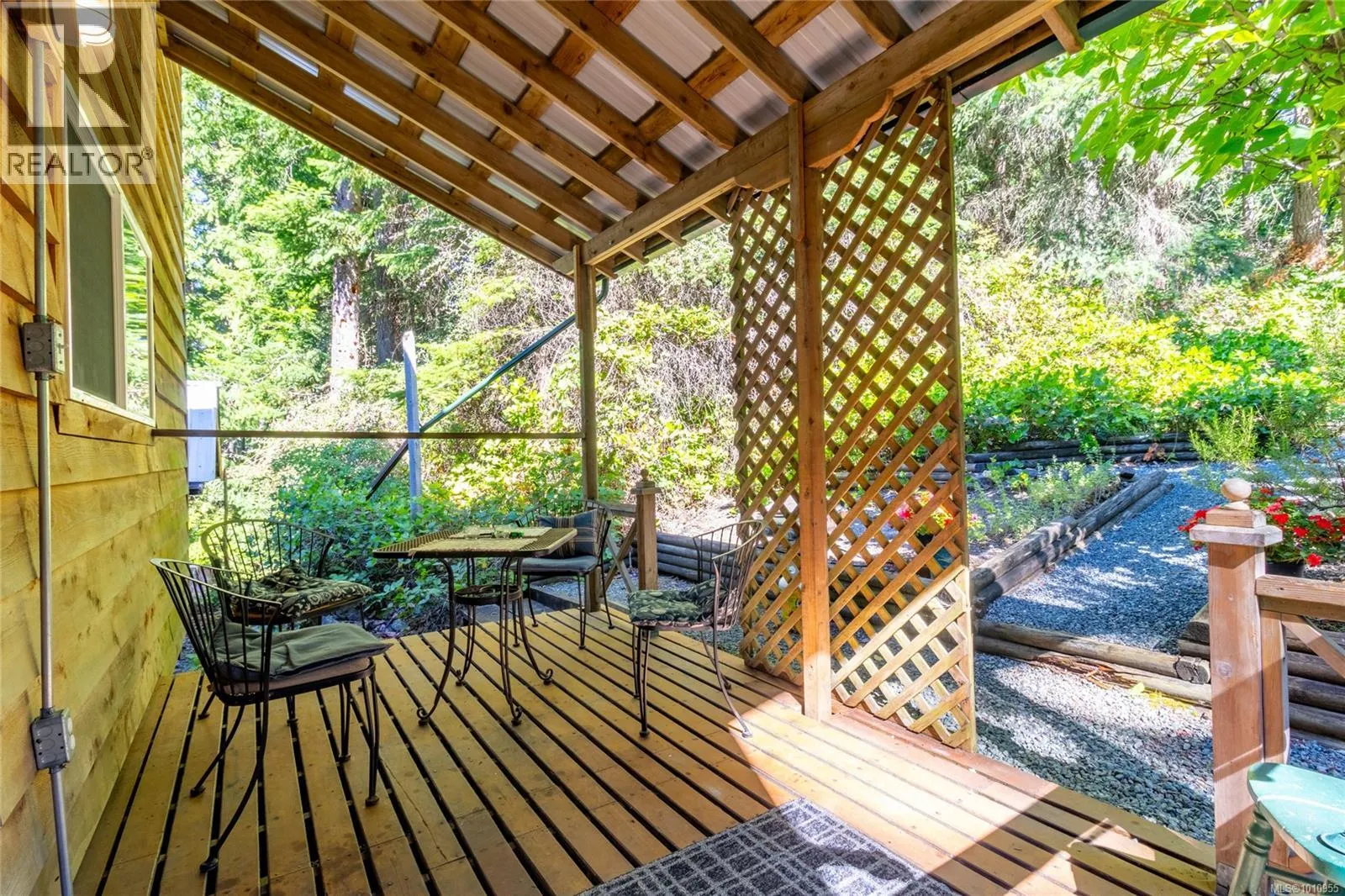 2703 Brigadoon Cres