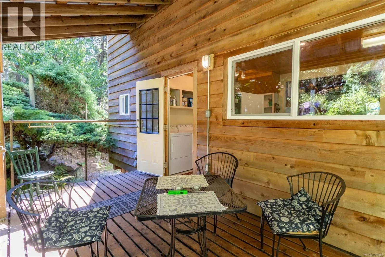 2703 Brigadoon Cres