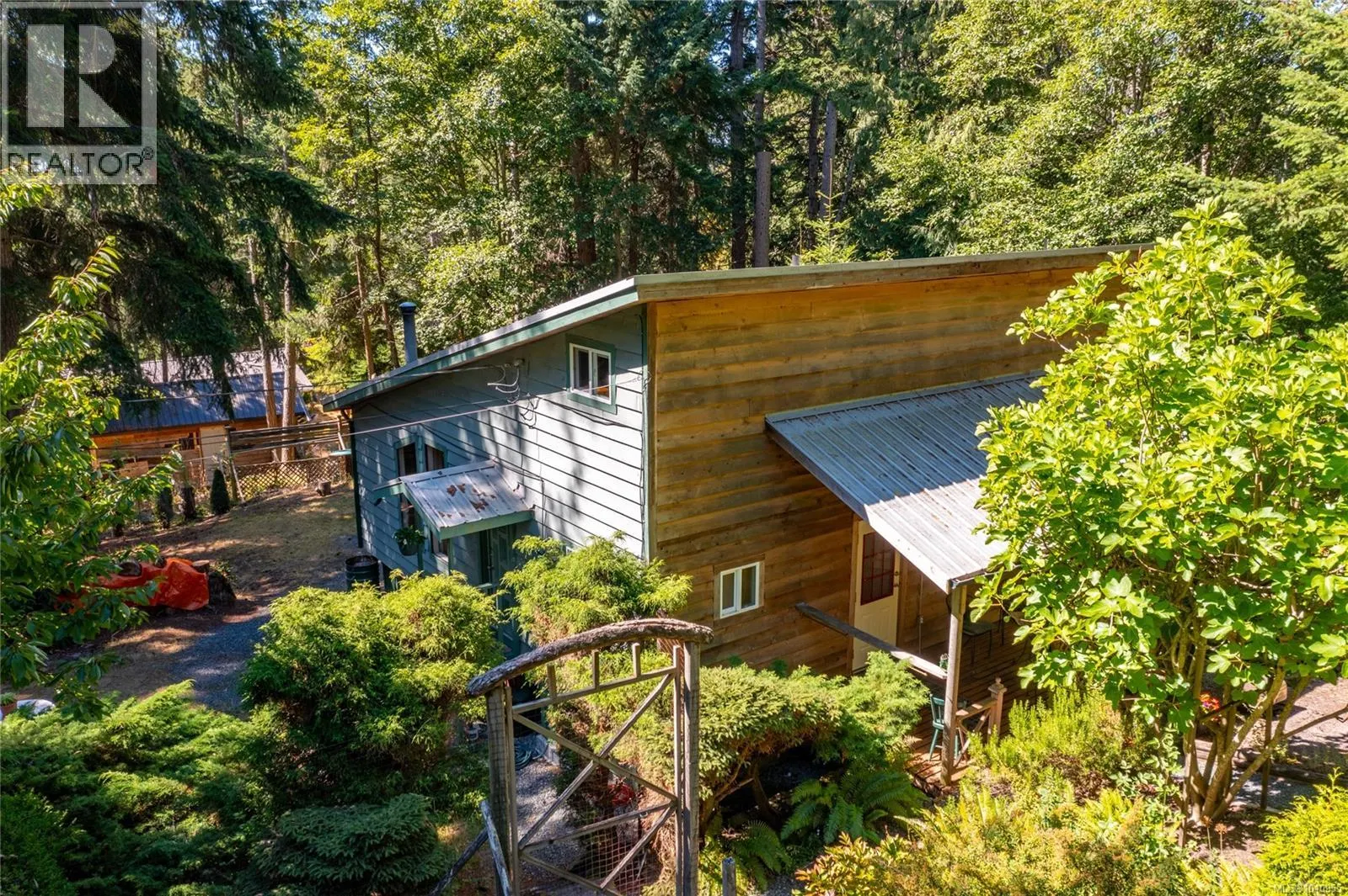 2703 Brigadoon Cres