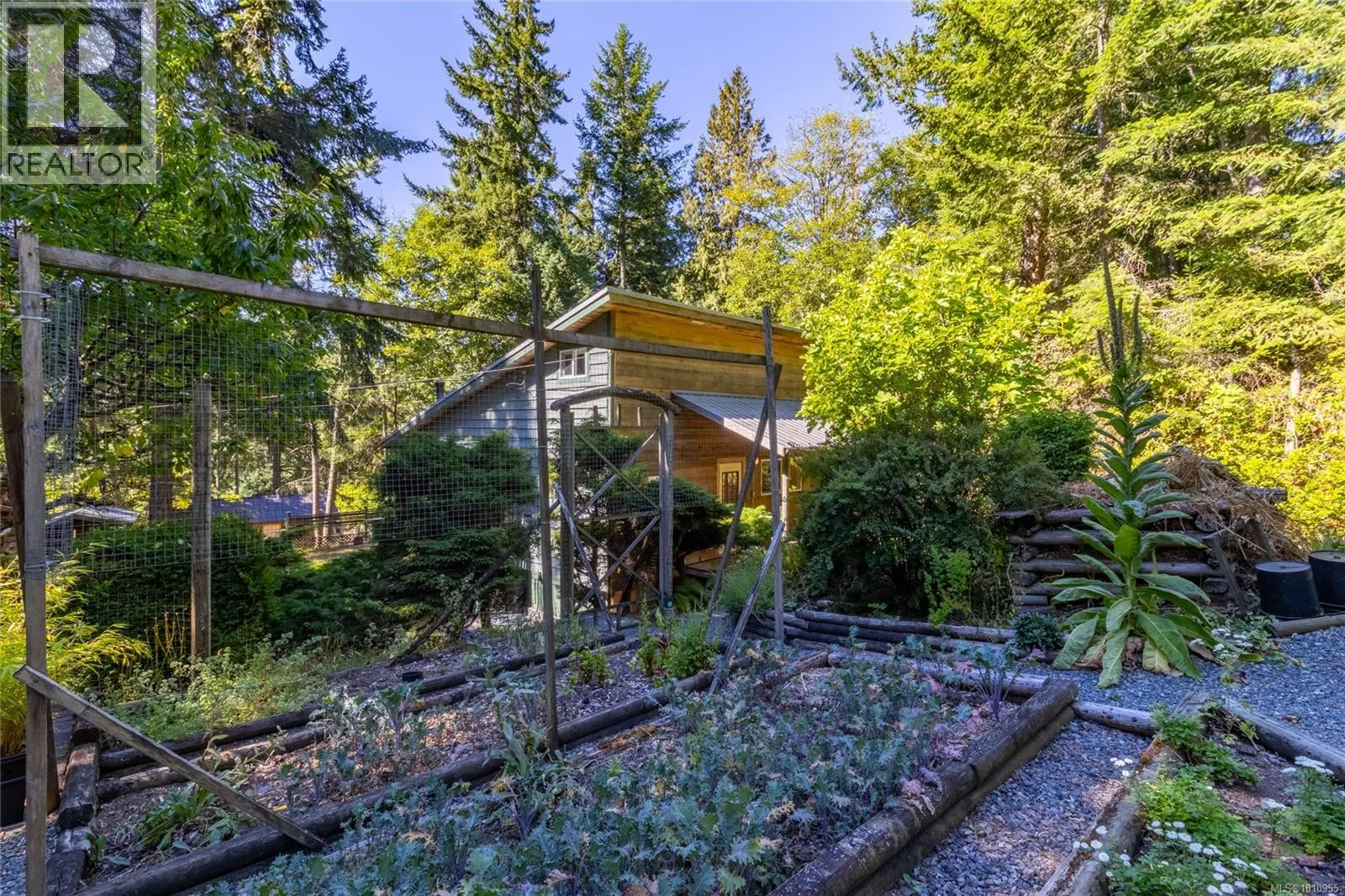 2703 Brigadoon Cres