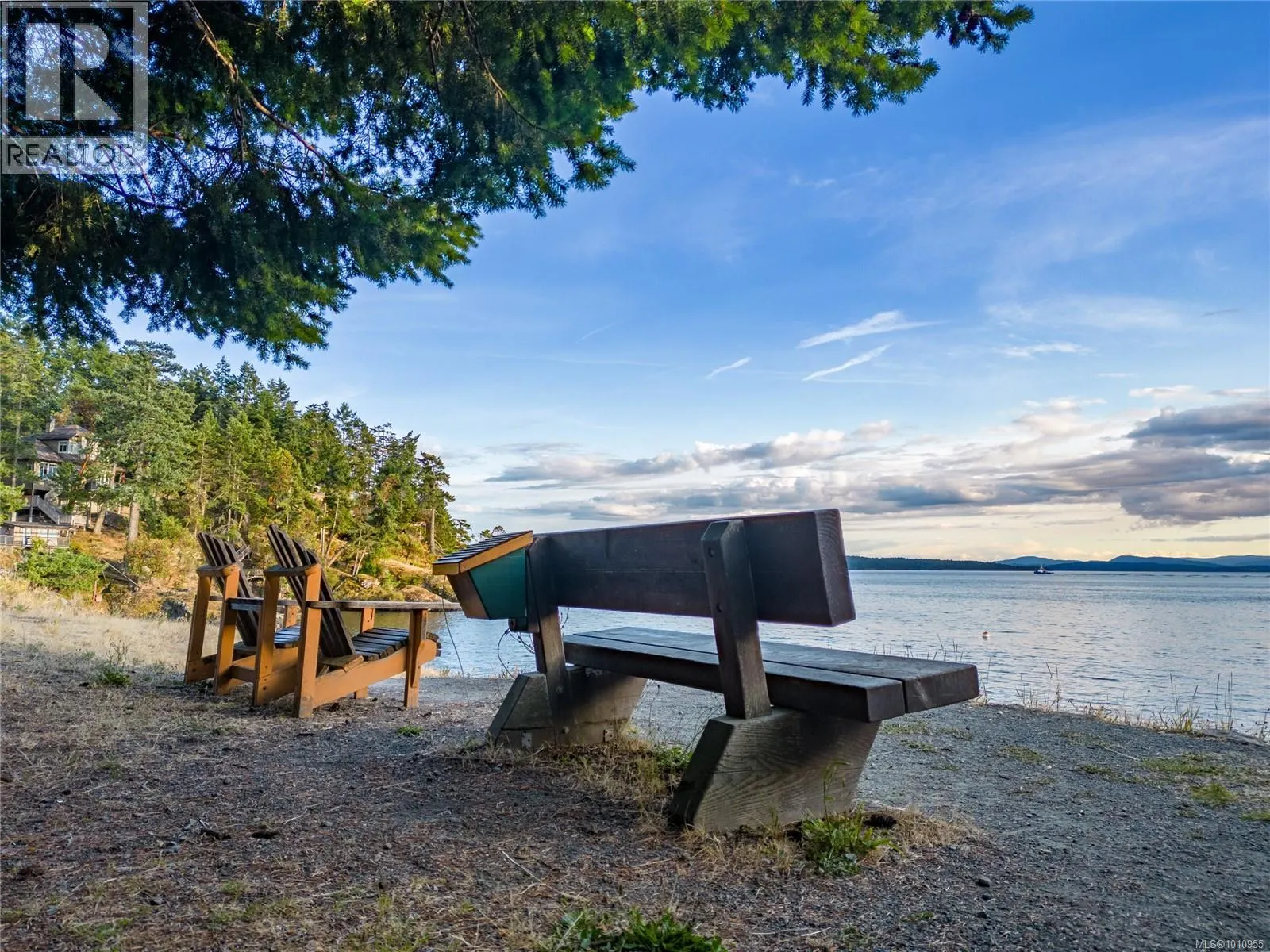 2703 Brigadoon Cres