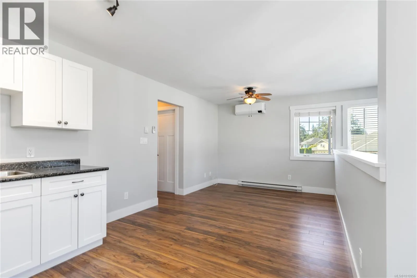 544 Woodend Rd