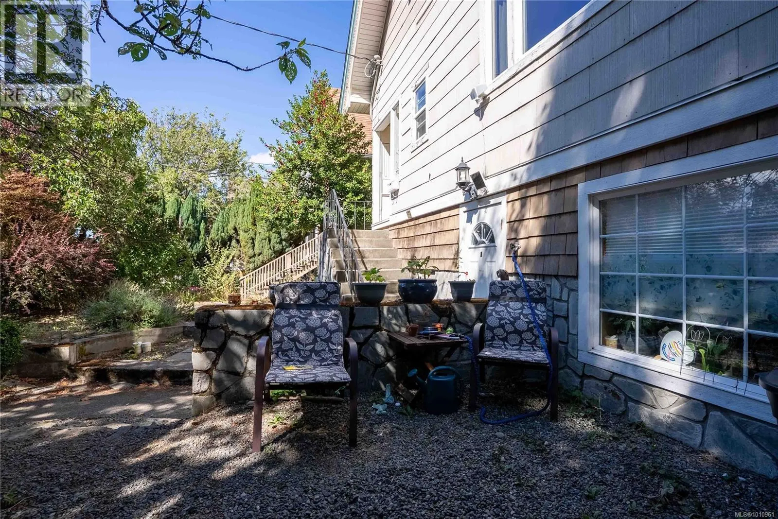 2329 Dowler Pl