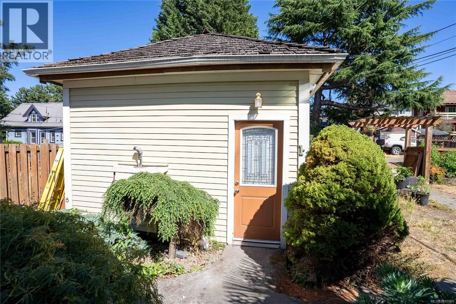 2329 Dowler Pl