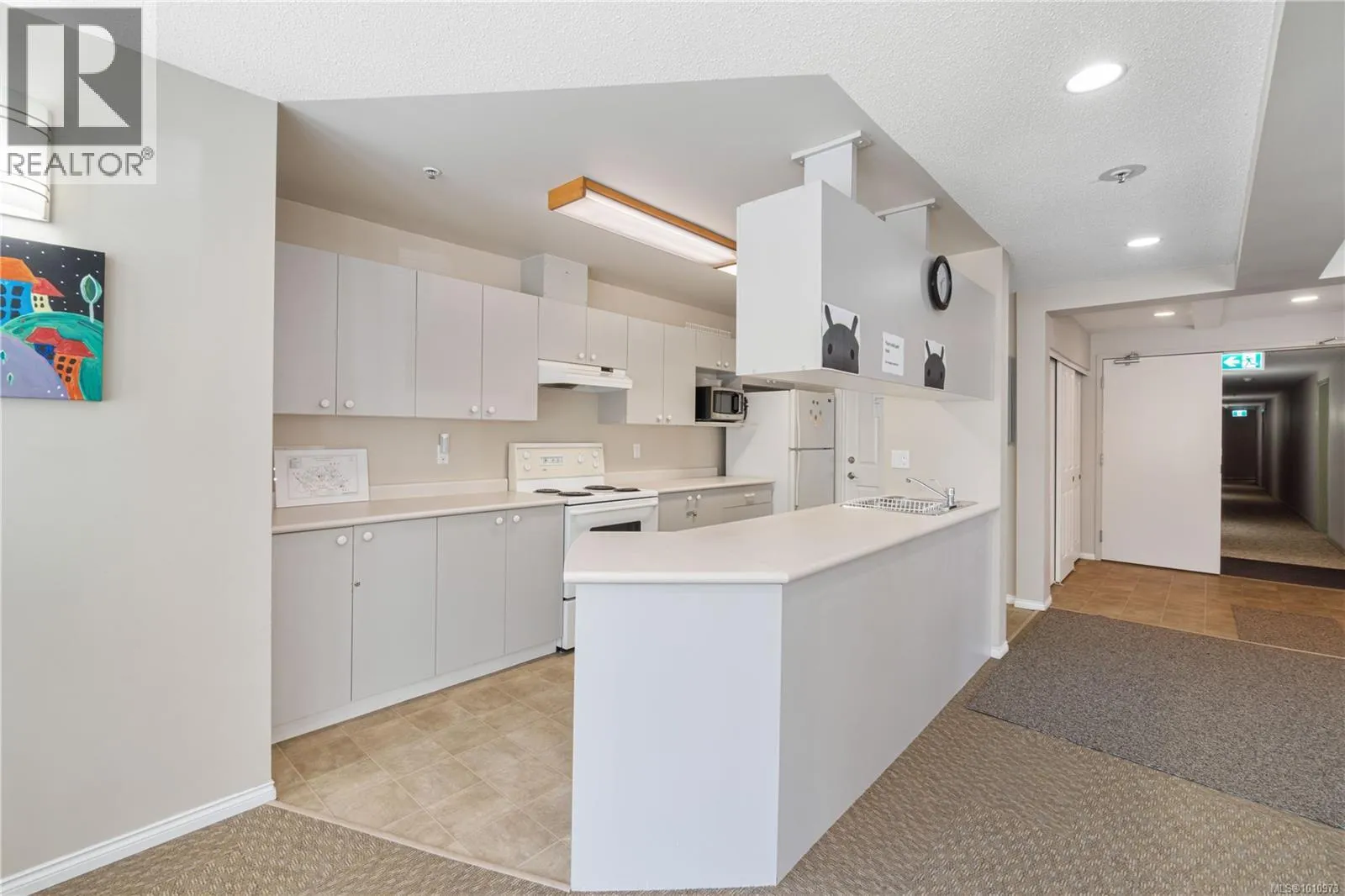 112 1685 Estevan Rd