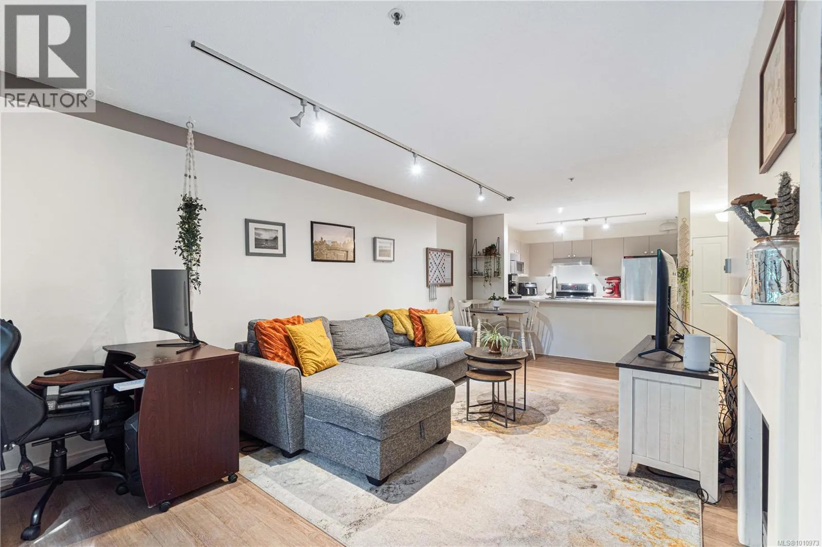 112 1685 Estevan Rd