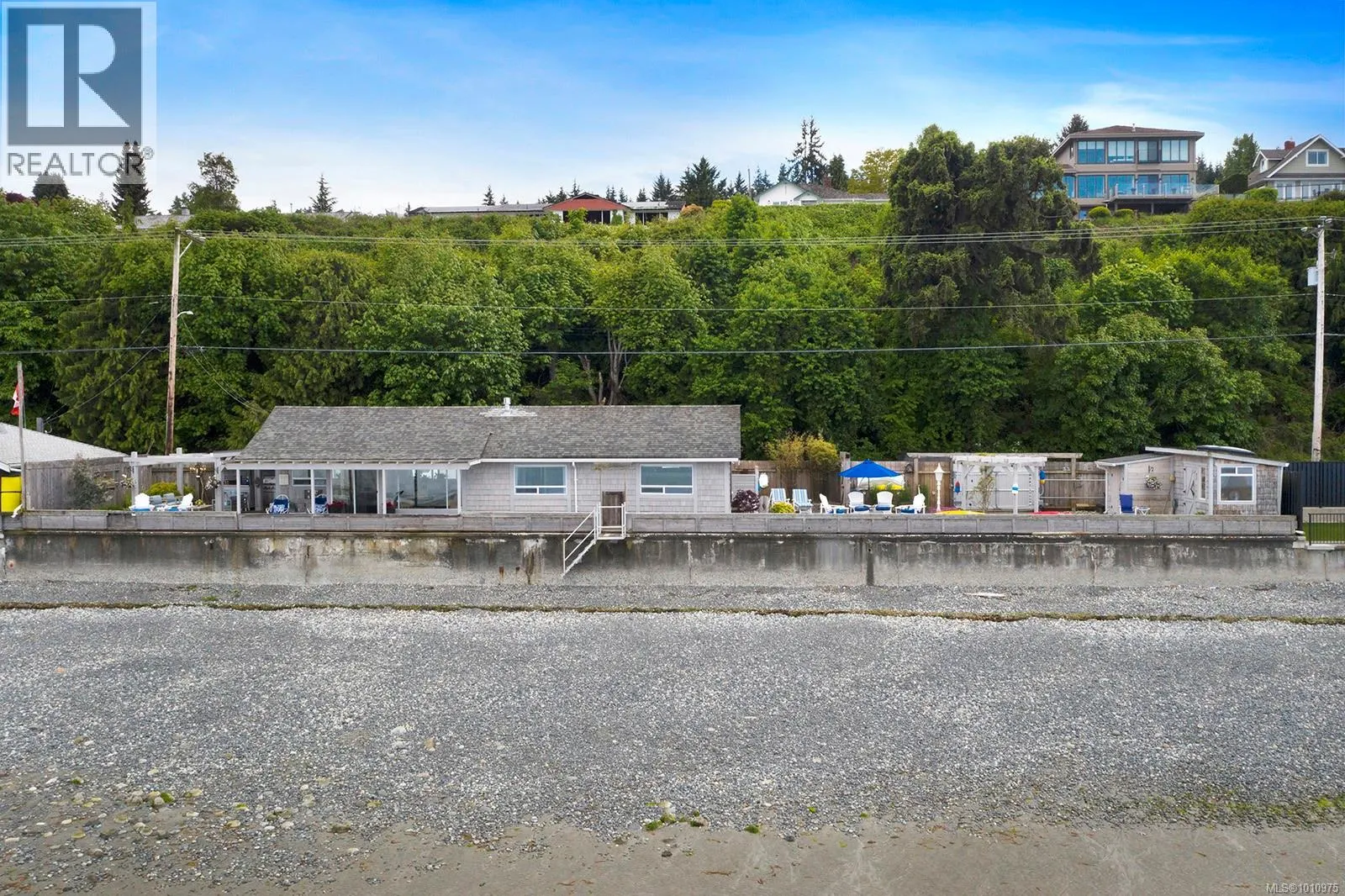 2935 Island Hwy W