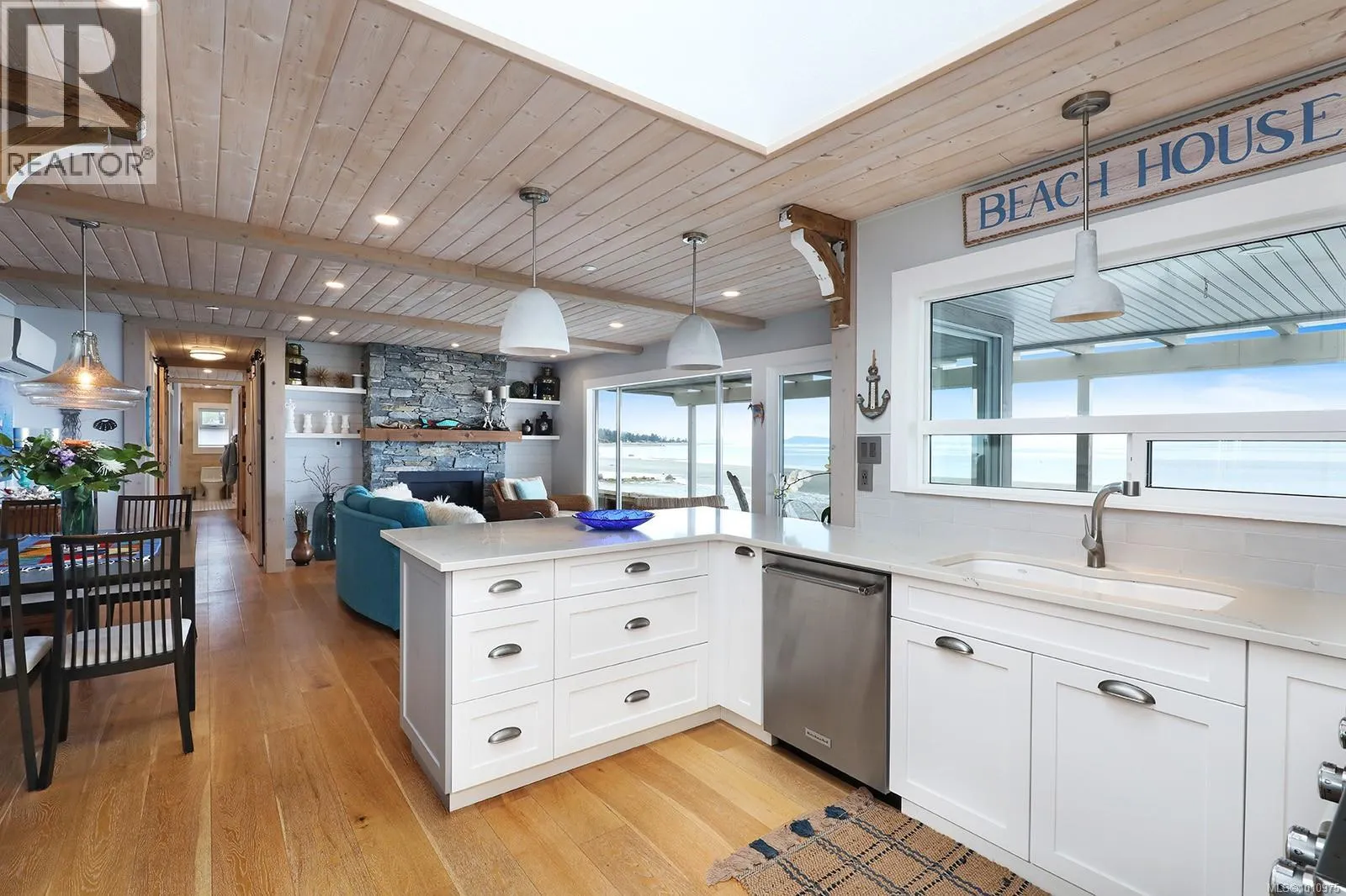 2935 Island Hwy W
