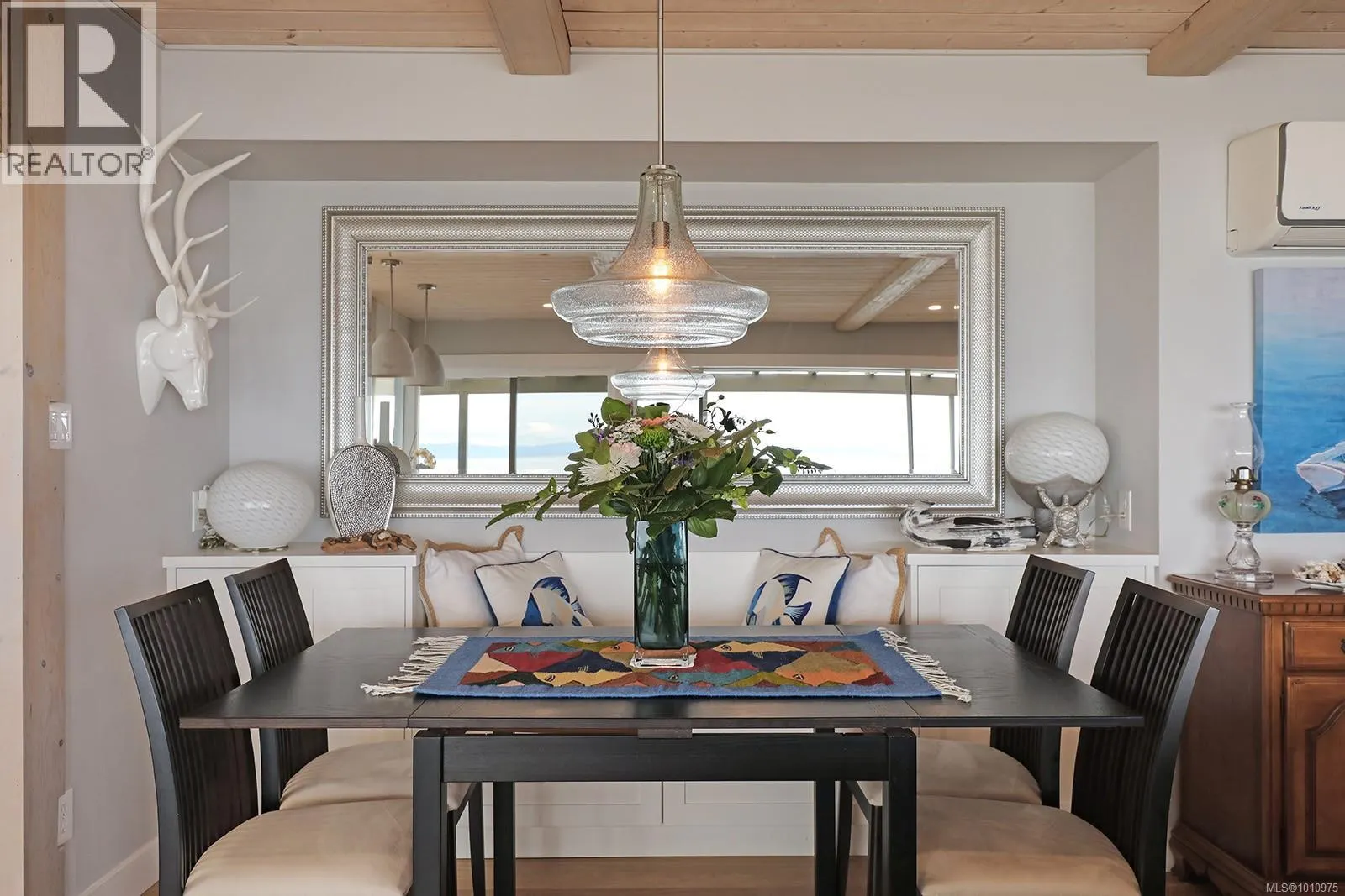 2935 Island Hwy W