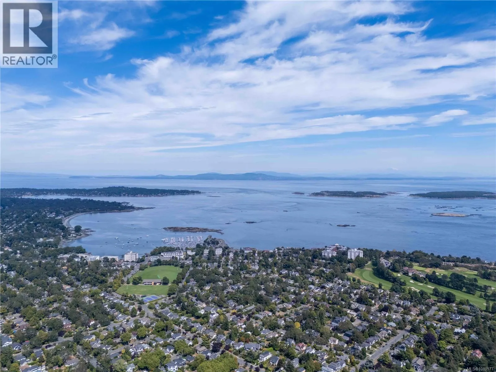 320 Beach Dr