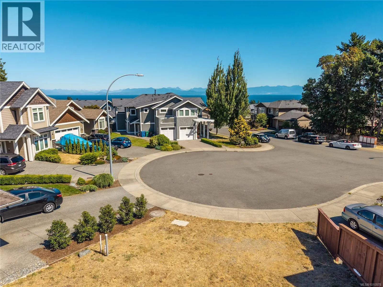 5690 Oceanview Terr