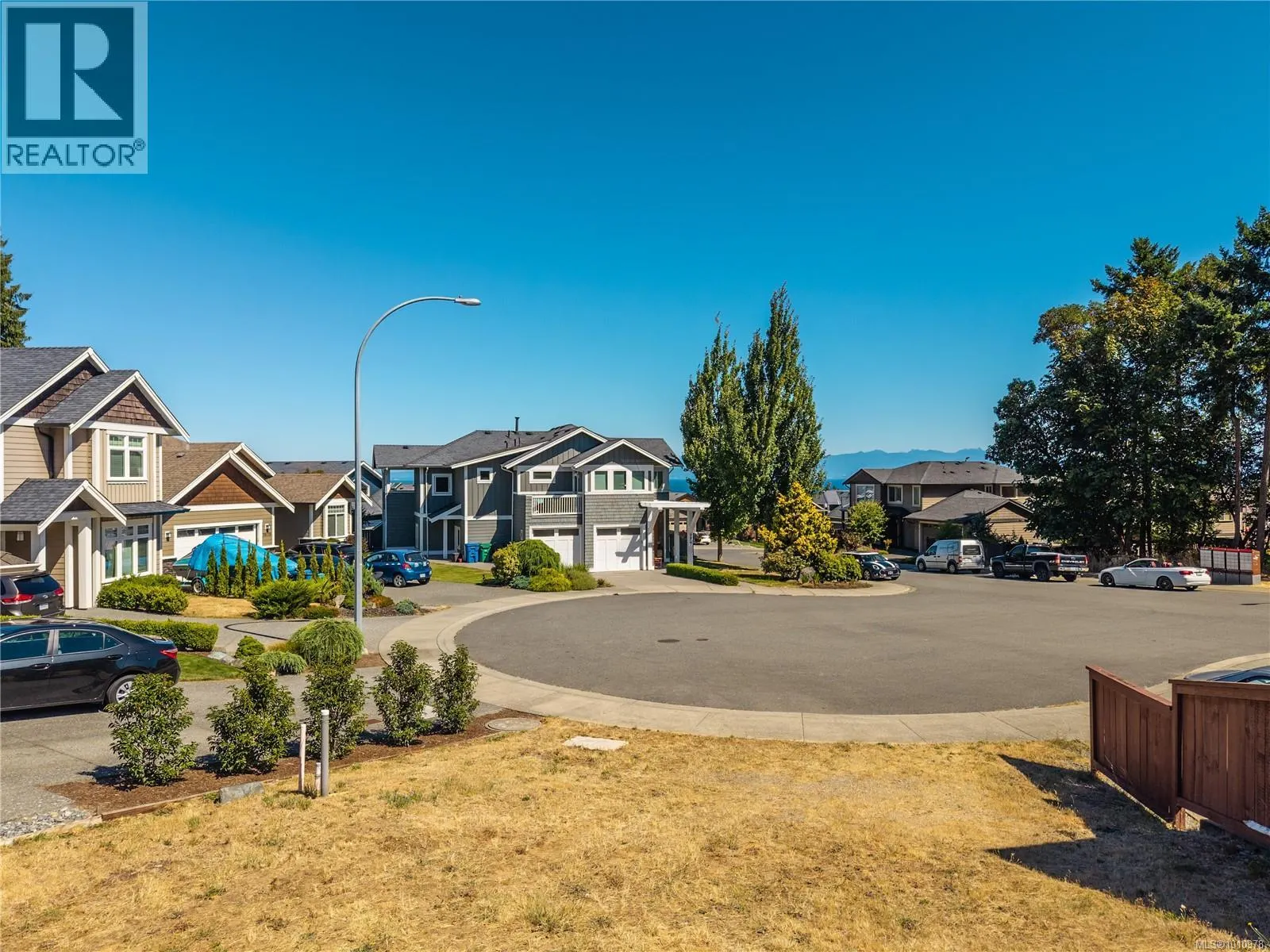 5690 Oceanview Terr