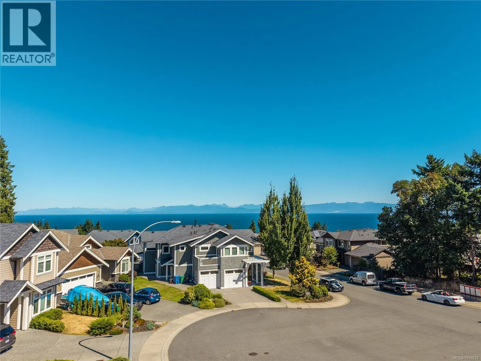 5690 Oceanview Terr