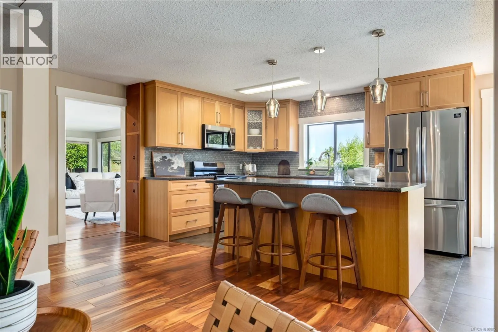 405 Heath Ave