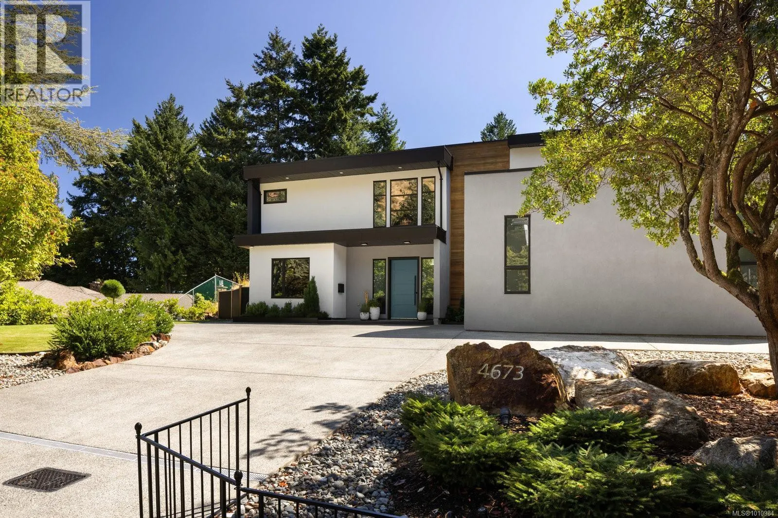 4673 Boulderwood Dr
