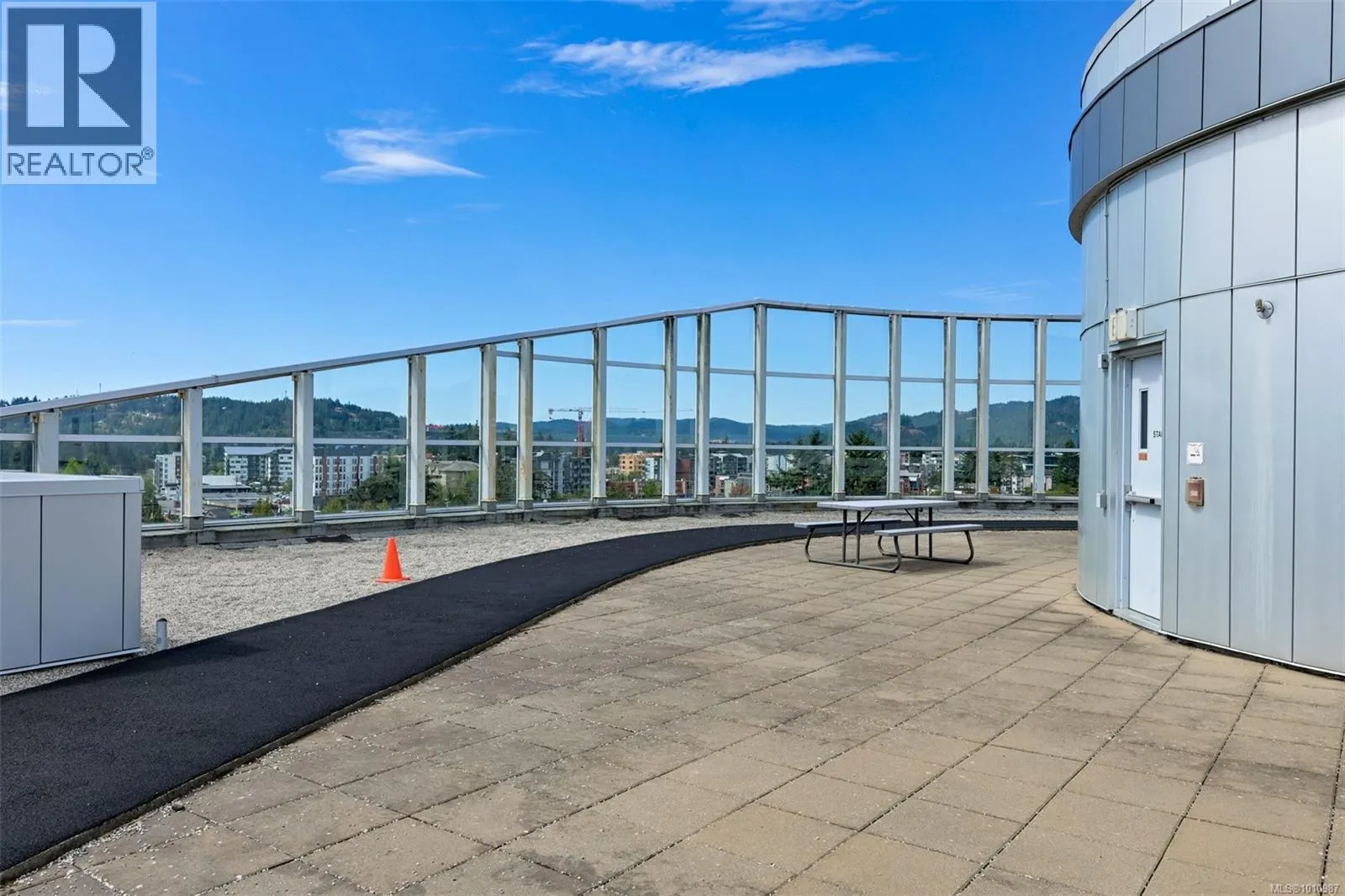 418 2745 Veterans Memorial Pkwy