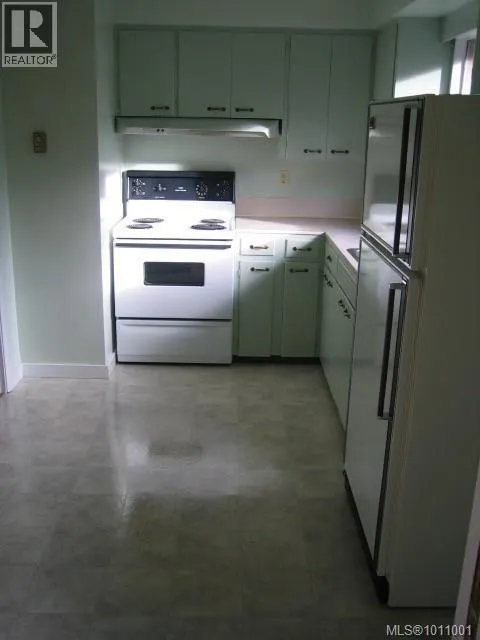 1753/1755 Fulford-Ganges Rd