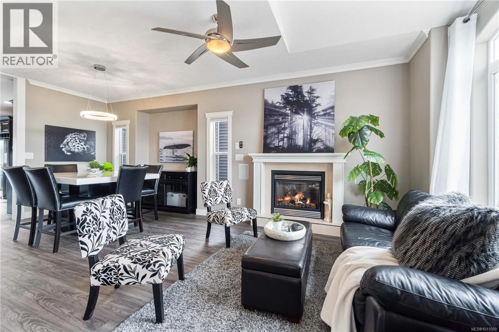 2148 Lark Cres