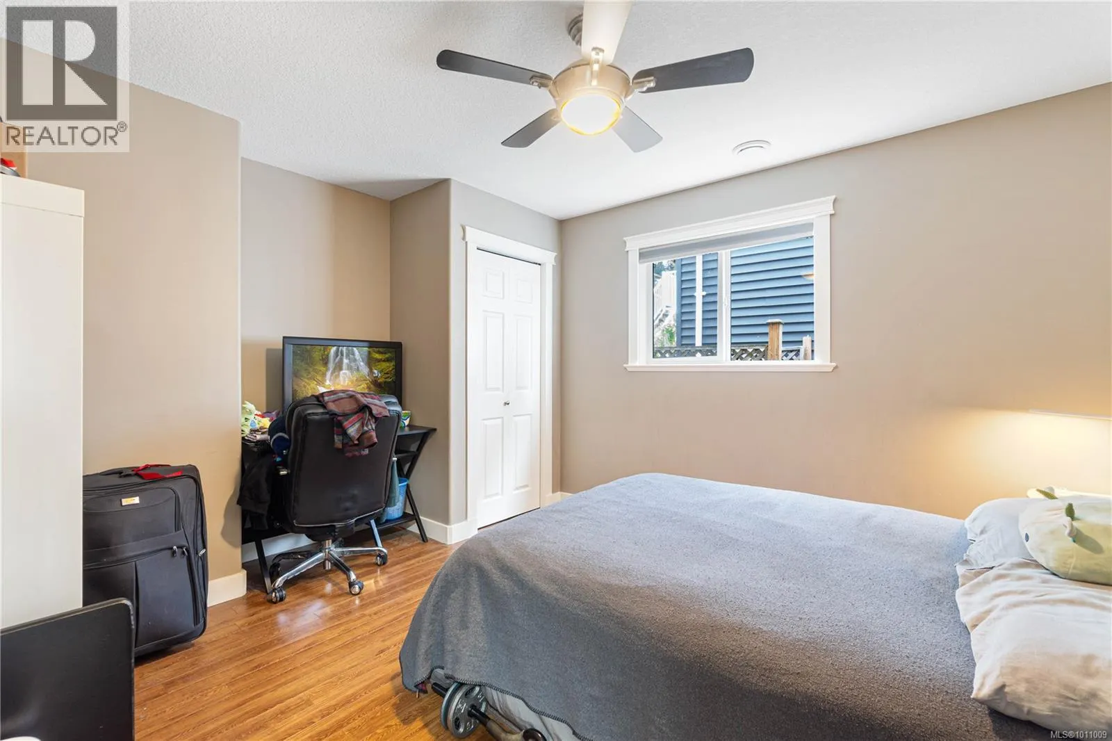 2148 Lark Cres