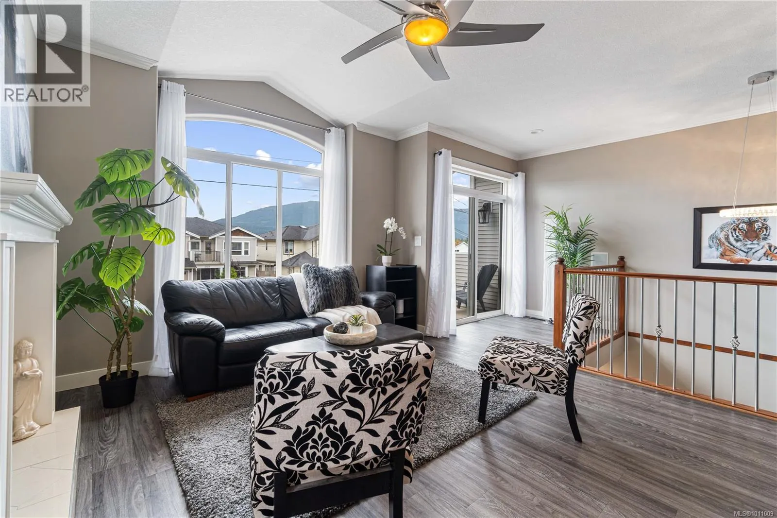 2148 Lark Cres