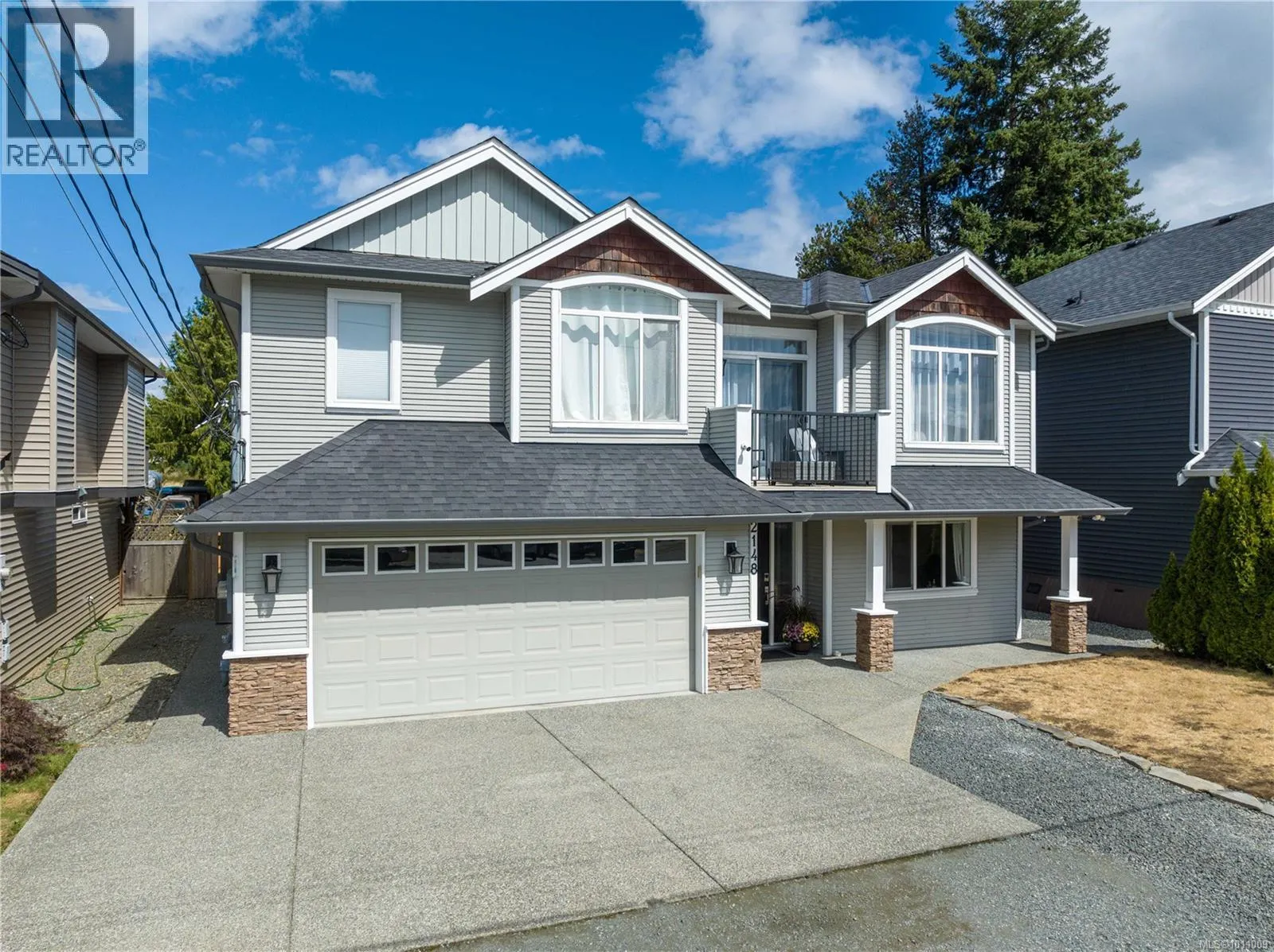 2148 Lark Cres