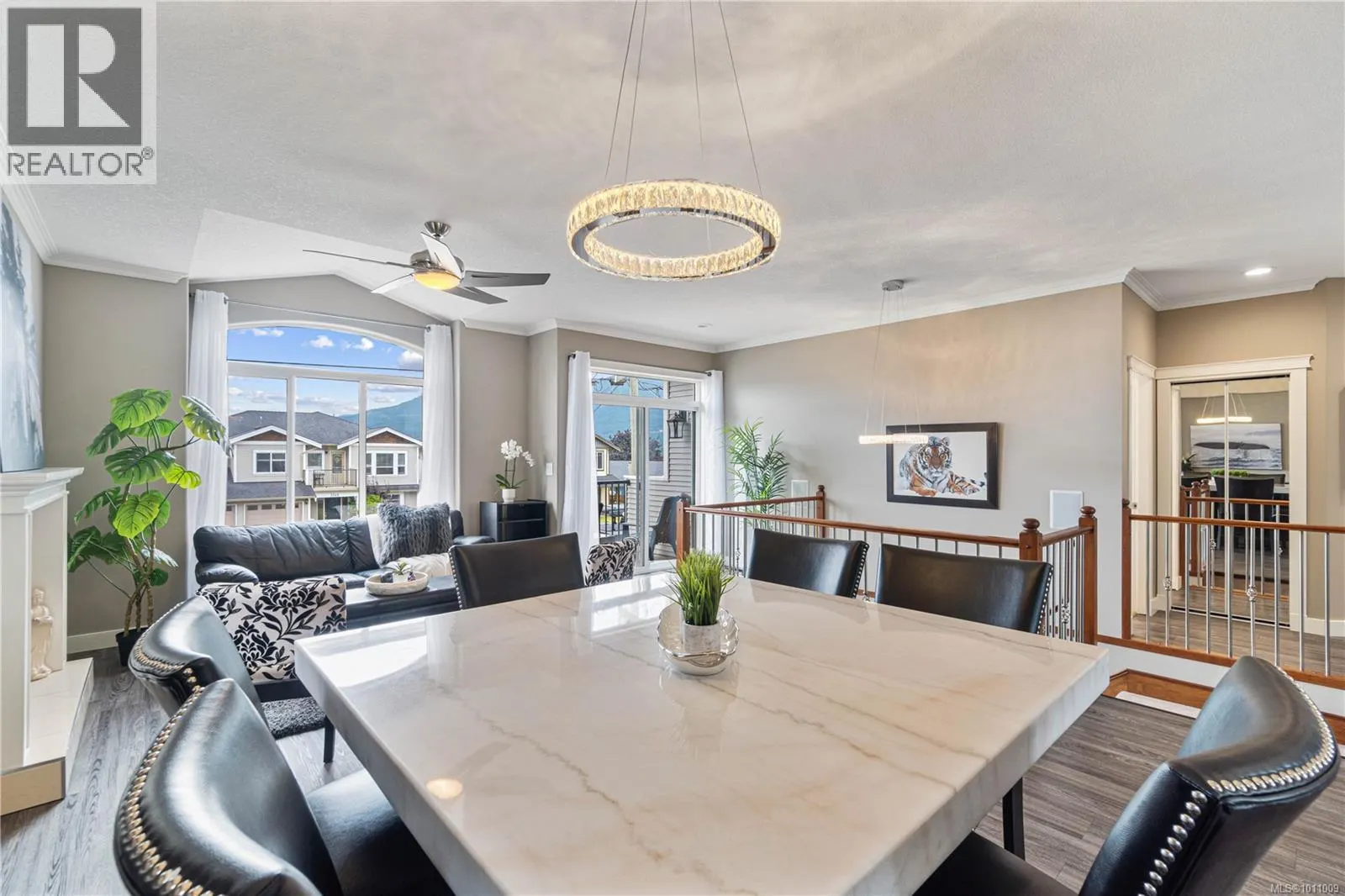 2148 Lark Cres