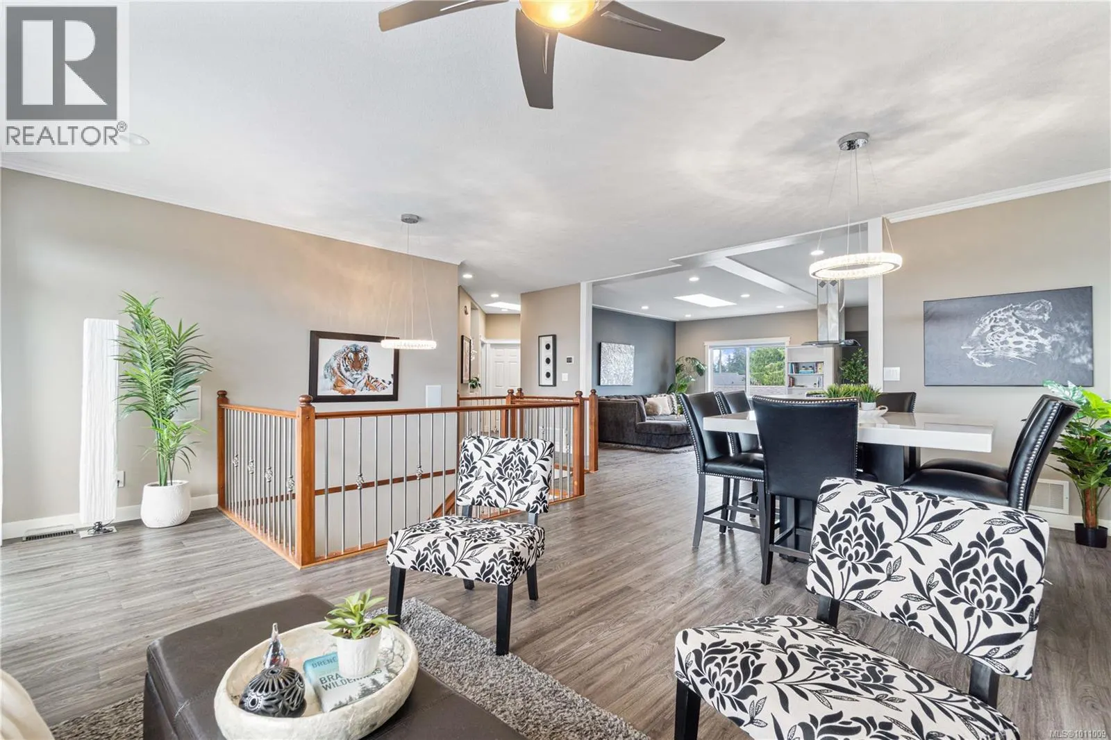 2148 Lark Cres