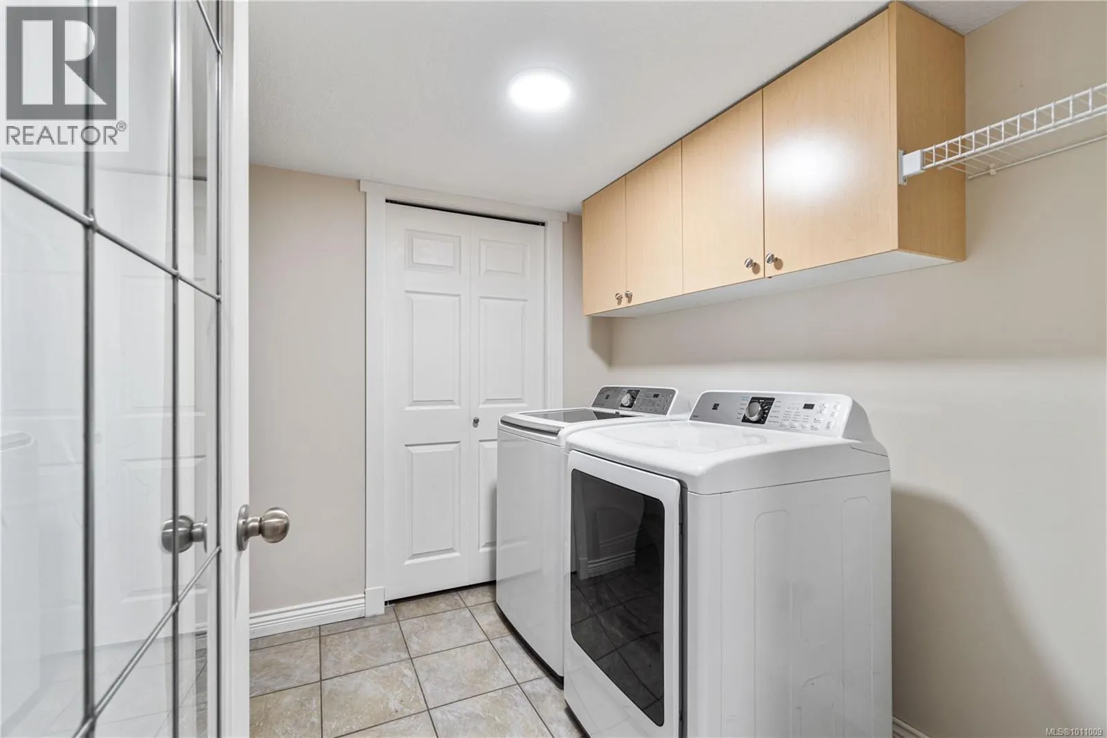 2148 Lark Cres