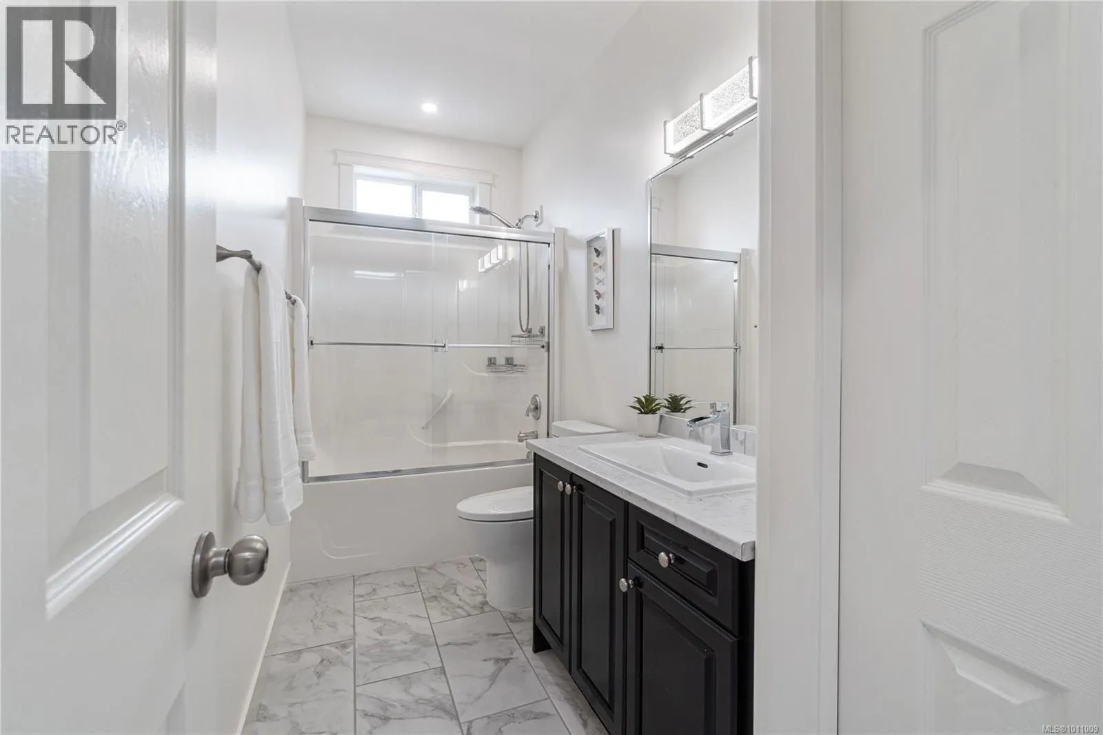 2148 Lark Cres