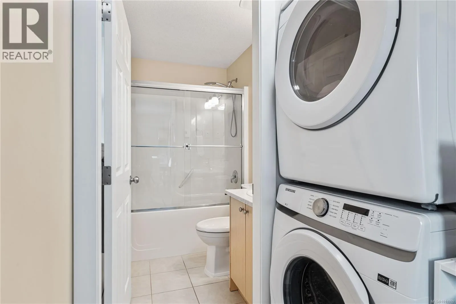 2148 Lark Cres