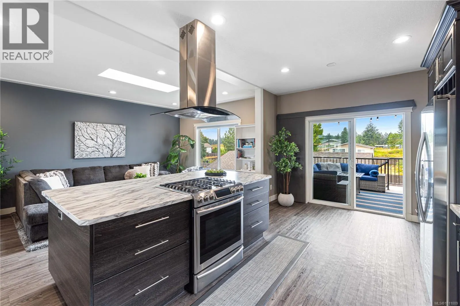 2148 Lark Cres