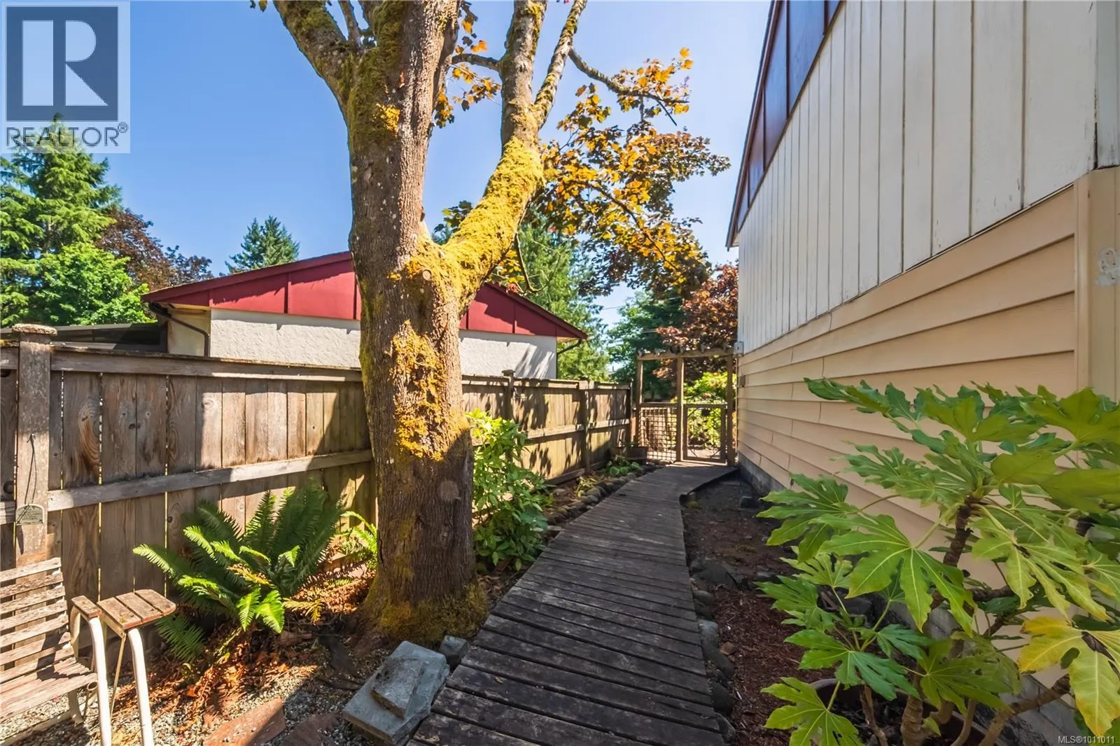 410 Janes Pl