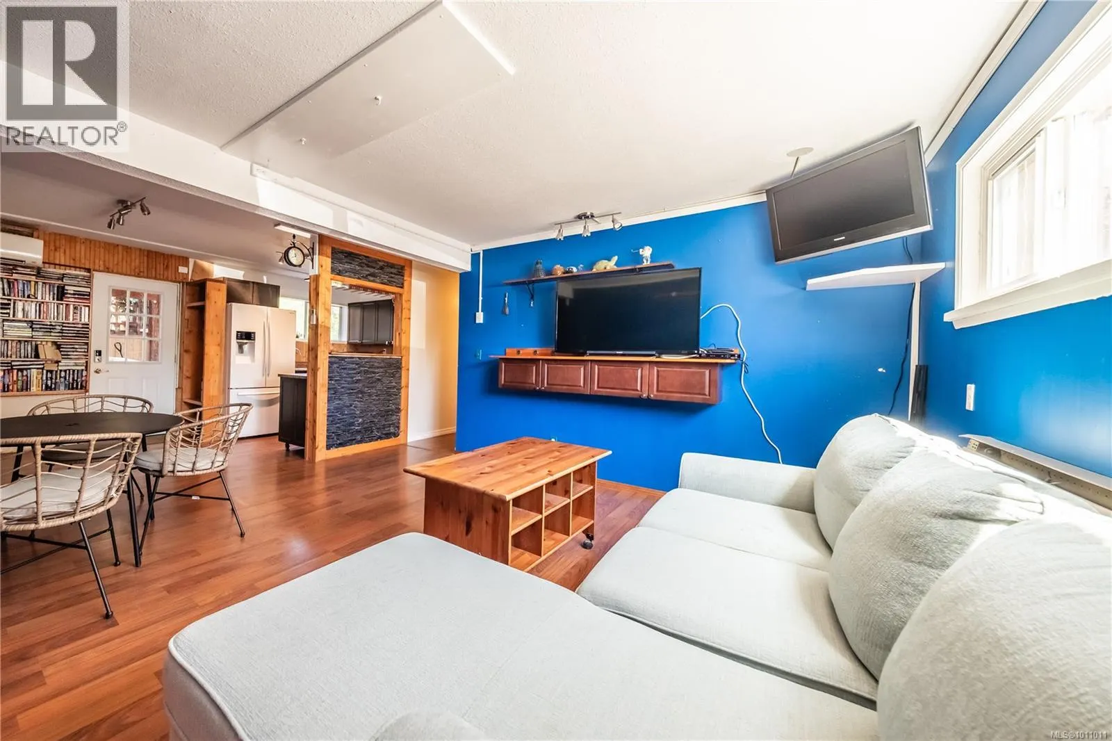 410 Janes Pl