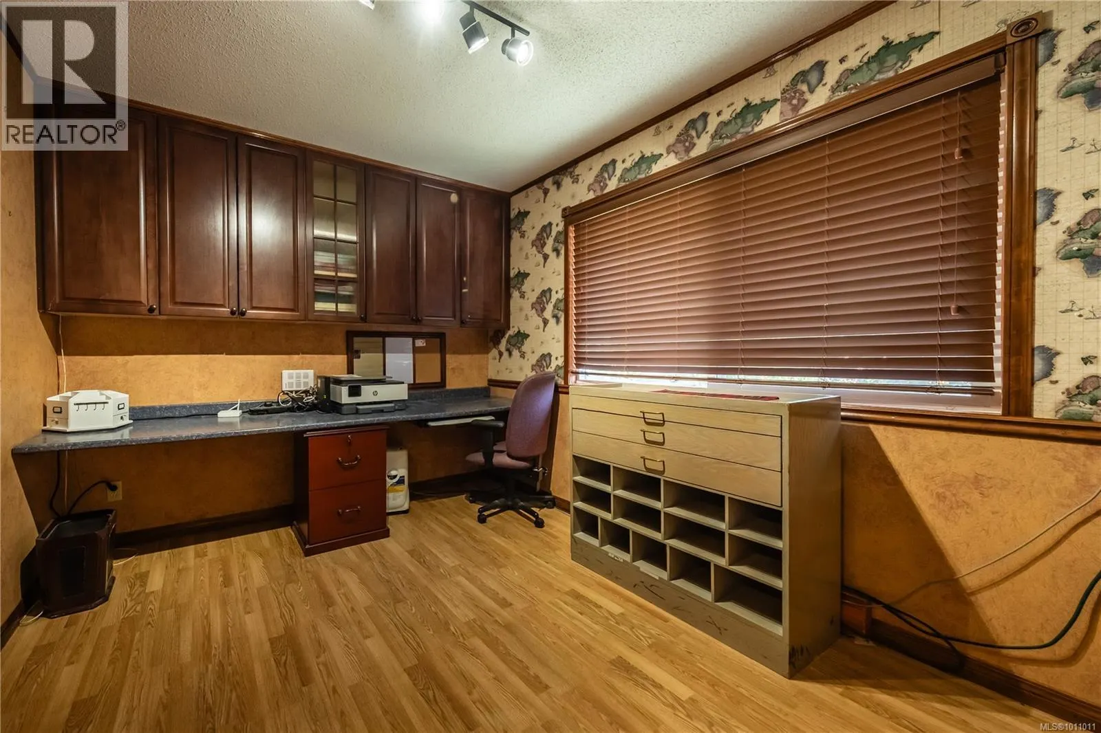 410 Janes Pl