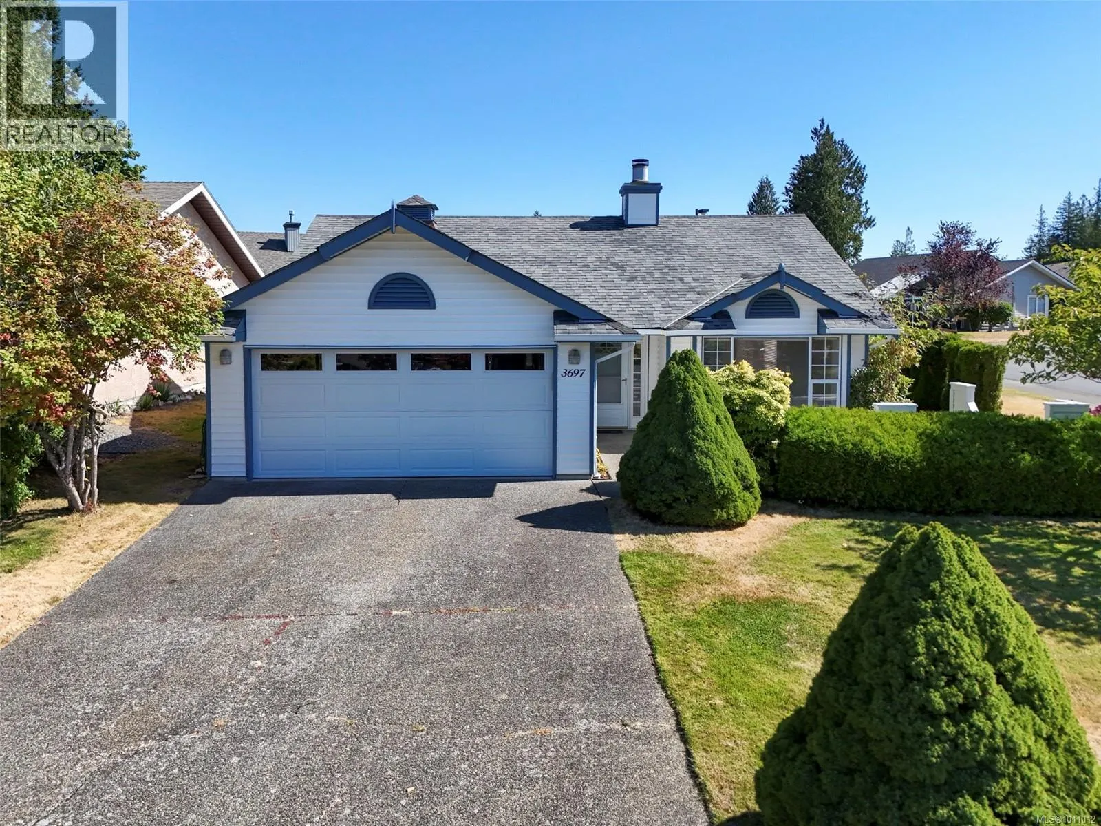 3697 Arbutus Dr N