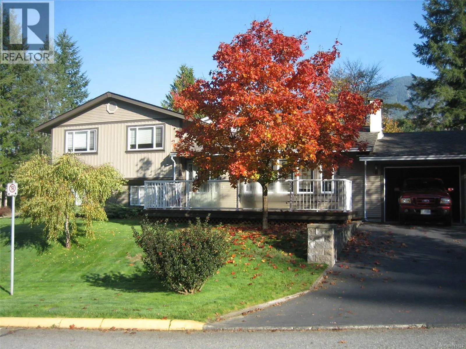 533 Dogwood Dr